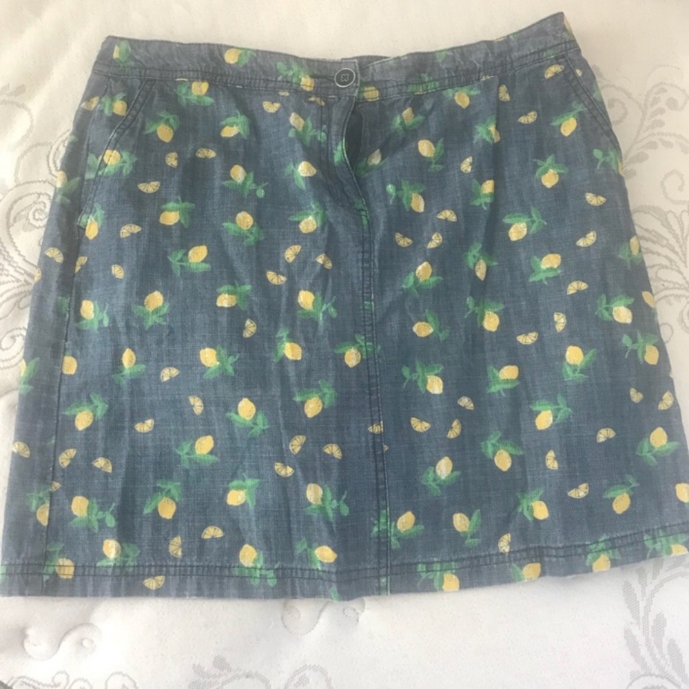 Karen Scott skort